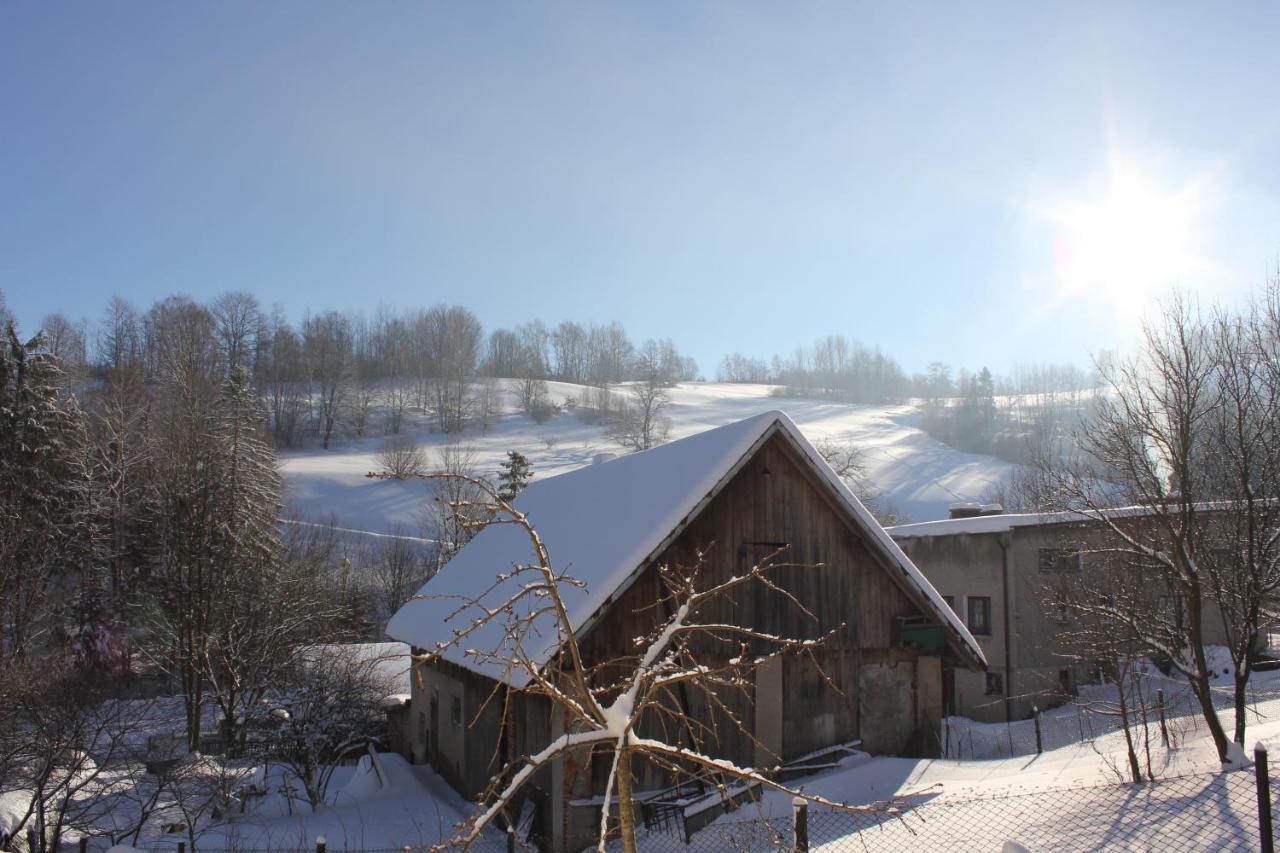 Cudne Manowce Bed & Breakfast *